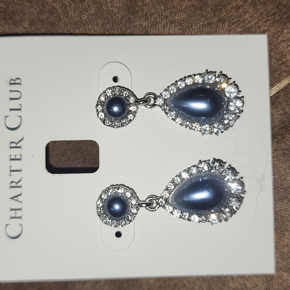 NWT Blue pearl and Crystal drop earrings